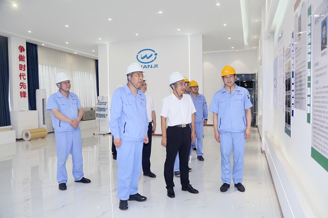 洛陽工控集團黨委副書記、總經(jīng)理王進升一行到萬基控股集團調(diào)研